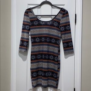 Fab’rik Patterned Fitted Dress with Sleeves